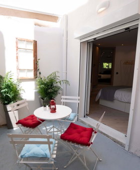 Modern 2bed 2bath loft in Acropolis area, Athens, Greece