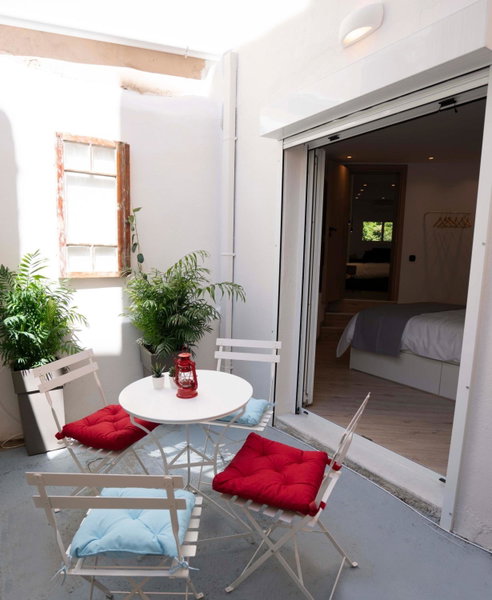 Modern 2bed 2bath loft in Acropolis area, Athens, Greece
