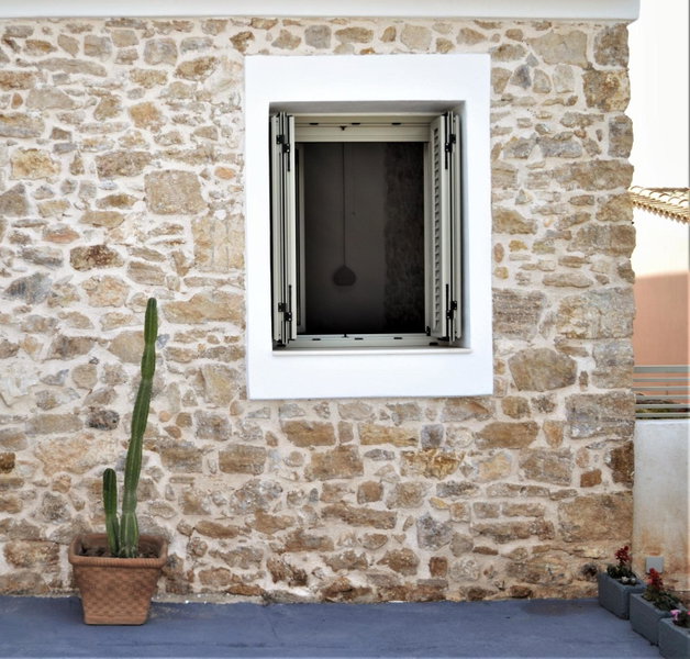 Deus Apartments_ Athens Airport, Spáta, Greece