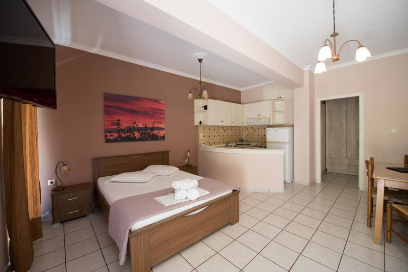 Sun Rise Hotel Apartments, Eretria, Greece