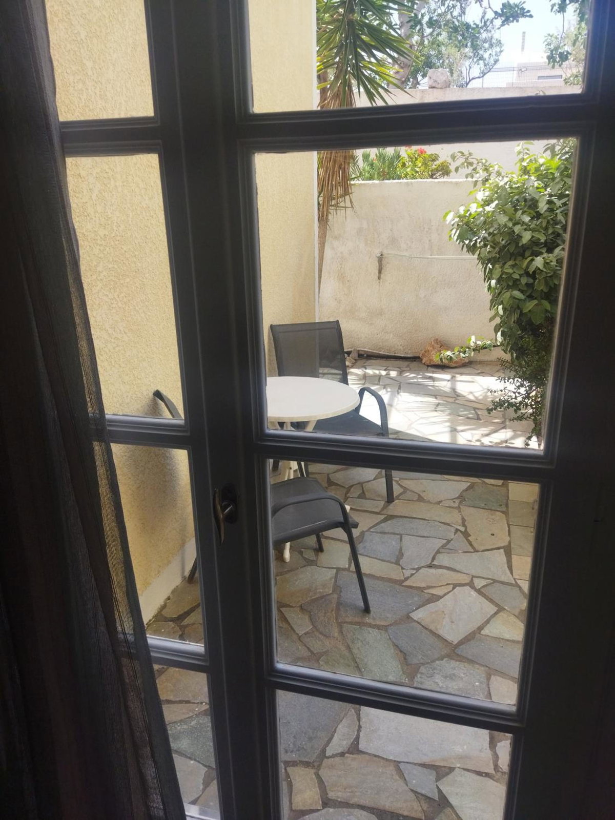 Ira Apartments, Grèce