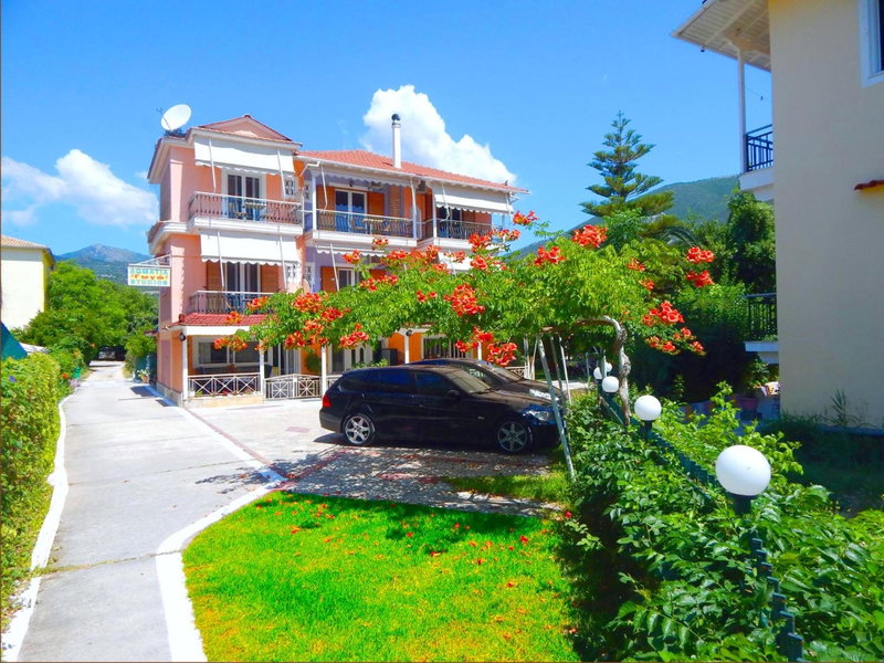 Gogo's - Γωγώ Rooms & Studios, Nydri, Greece