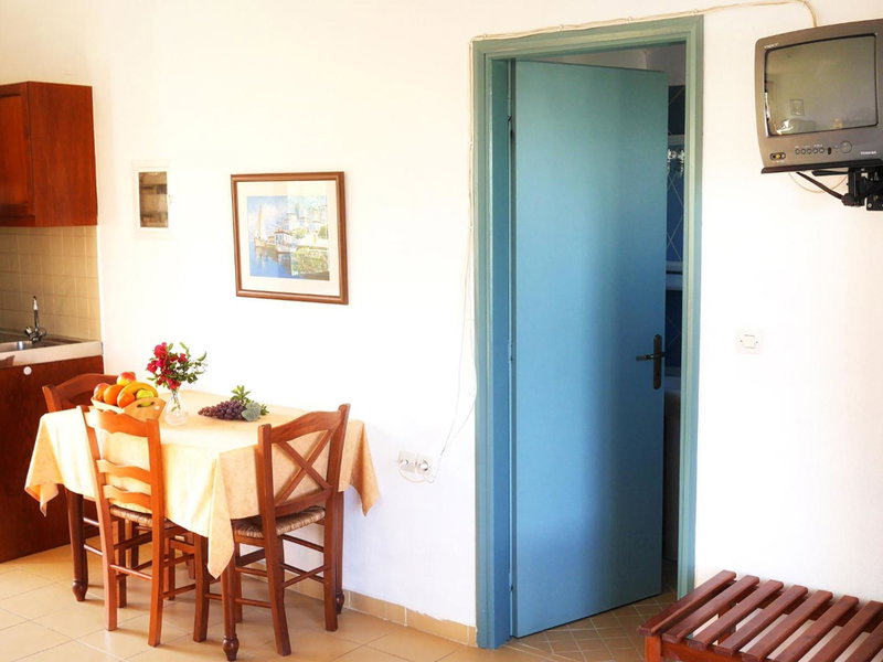 Areti Aparthotel, Áptera, Greece