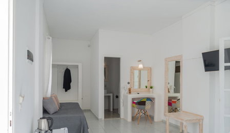 Sfiga villas, Perissa, Greece