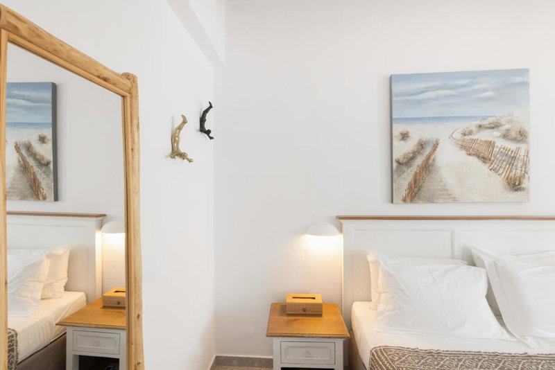 Parosquare Central Suites, Parikia, Greece