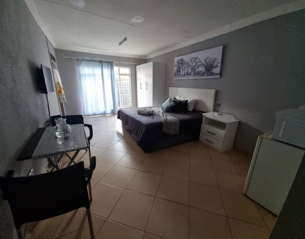 Stay at Home Airport Lodge, Kempton Park, South Africa