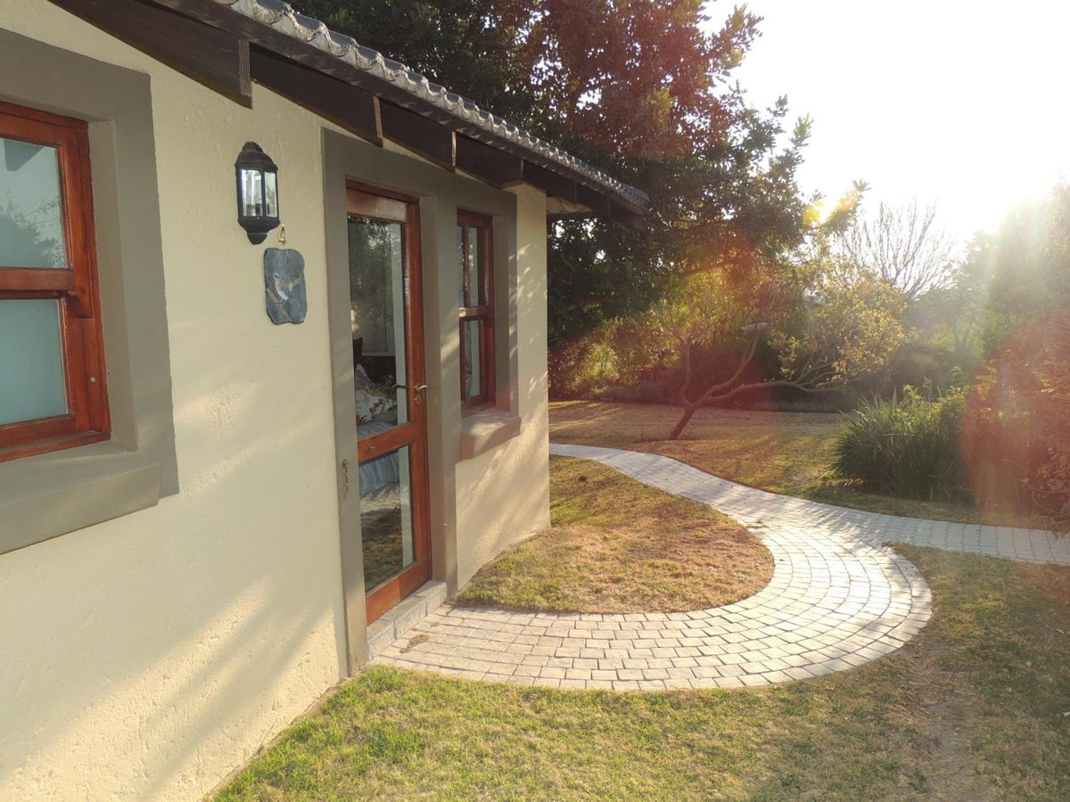 Hotel · Strawberry Fields Country Manor Guest House, Johannesburg