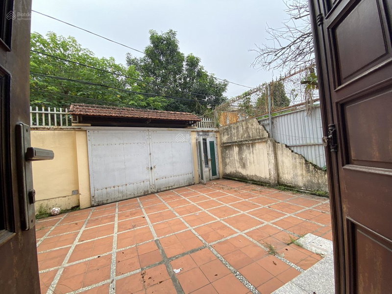 Haus zu vermieten in Hanoi, Vietnam · Tay Ho District · 1 Zimmer, 1 Bad