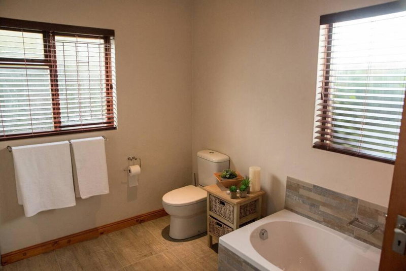 Sol Montis Guest Cottage, Paarl, South Africa