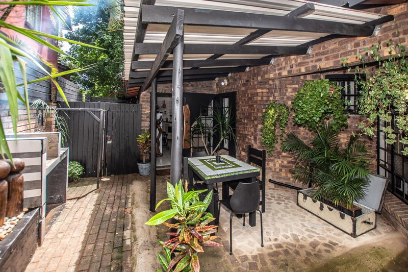 Hello Sunshine Studios, Nelspruit, South Africa