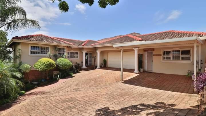 54 Asteria Ave, Larnaco Estate, Kingsburgh, South Africa