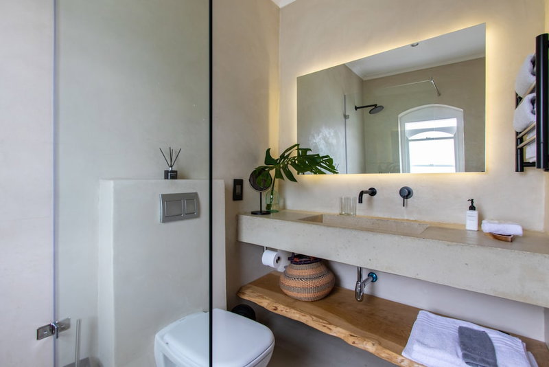 Auberge Burgundy Guest House, Hermanus, South Africa