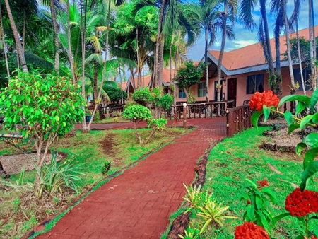 Coco Grove Nature Resort, Himensulan, Philippines