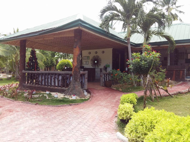 Coco Grove Nature Resort, Himensulan, Philippines