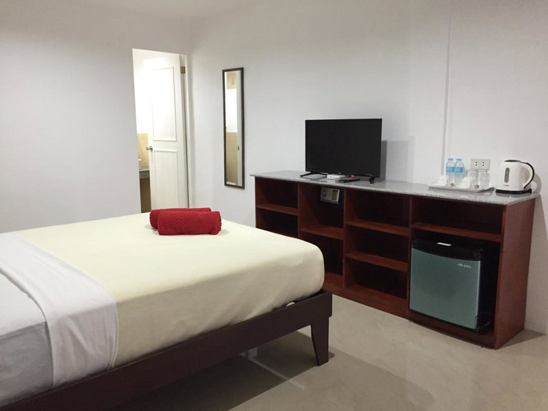 Heartland Hotel Serviced Rooms & Apartments., Panglao, Philippines