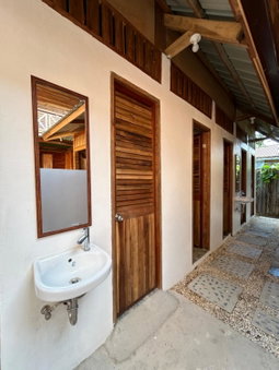Islanders Hostel Port Barton, San Vicente, Philippines