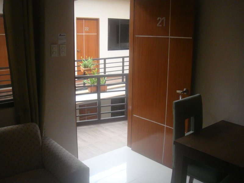 Hidden Pearl Hotel (Janus Luxury Suites), Angeles, Philippines