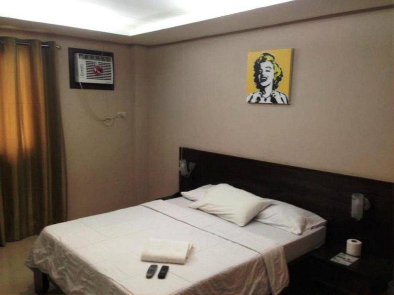 Hidden Pearl Hotel (Janus Luxury Suites), Angeles, Philippines