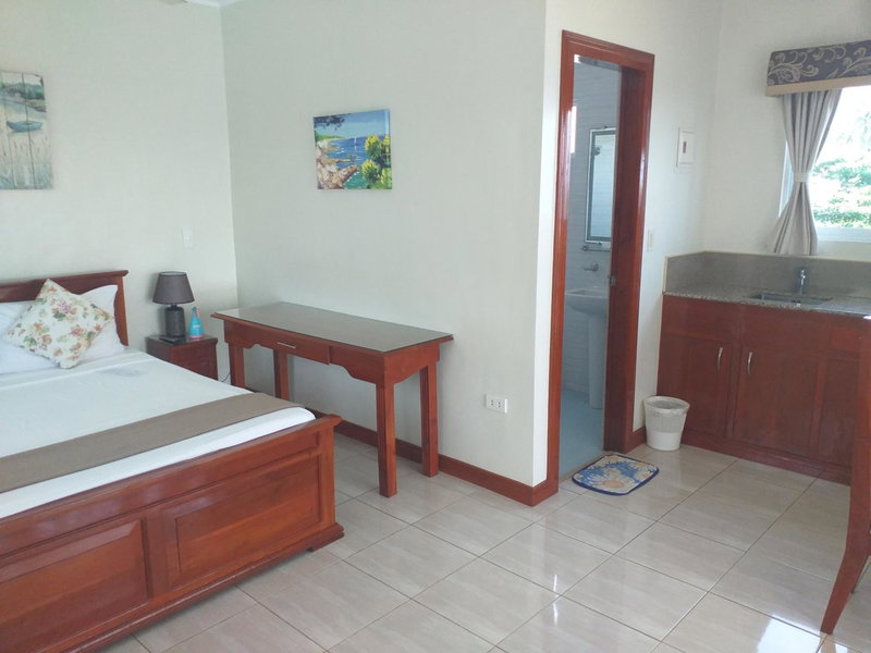 Ocean Breeze Resort, Toledo, Philippines