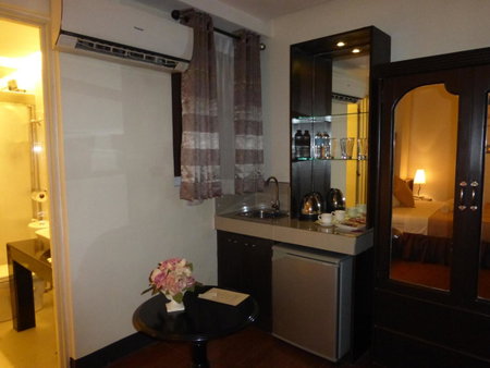 Silver Oaks Suites & Hotel, Manila, Philippines