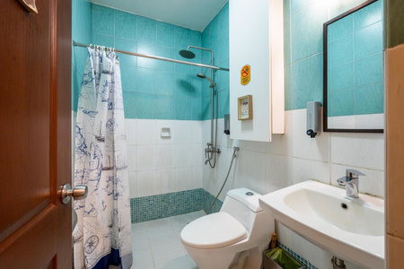Casa Heradurra Uno/Dos, Manila, Philippines