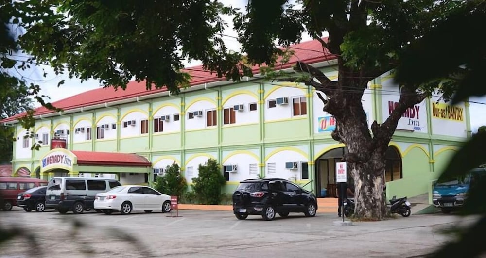 Hotel · Henady Inn Annex, Bantay