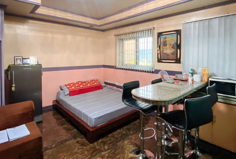 RedDoorz Hostel at MRC Residences Baguio, Baguio, Philippines
