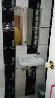 Yellow House Vacation Rental, Subic, Philippines