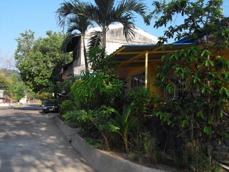 Yellow House Vacation Rental, Subic, Philippines