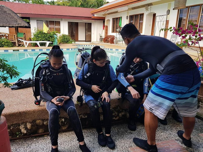 Eve's Kiosk Dive Resort, Moalboal, Philippines