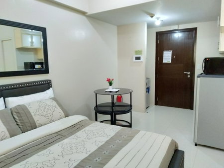 One Palm Tree Villas close to Manila Airport - Terminal 3, Manila, Philippines