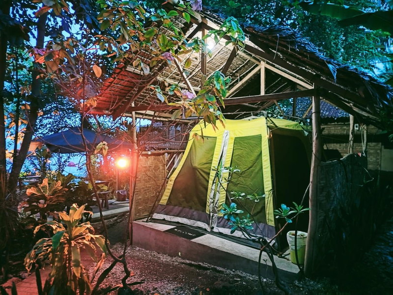 Stay N Save B&B, Oslob, Philippines
