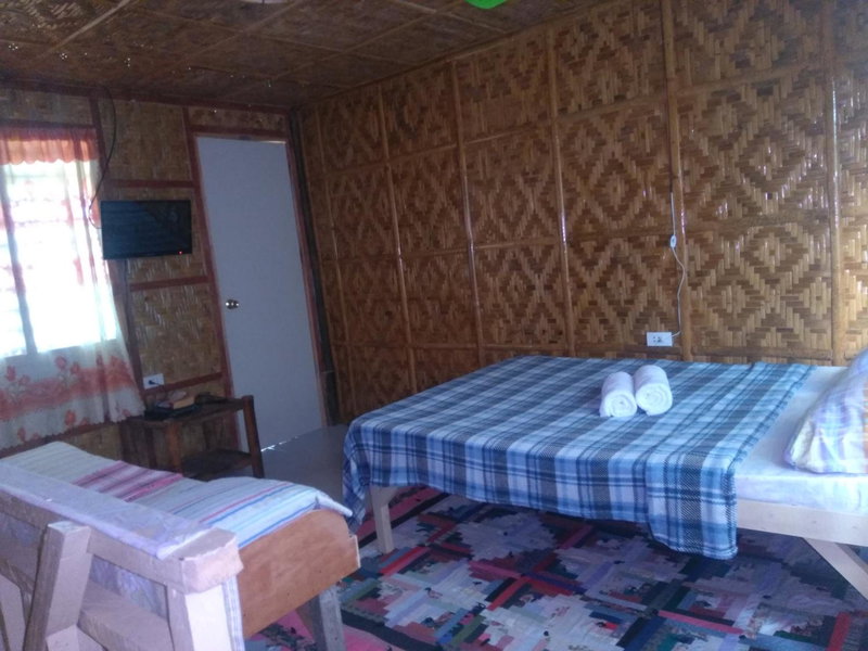 Overview Hostel, Loon, Philippines