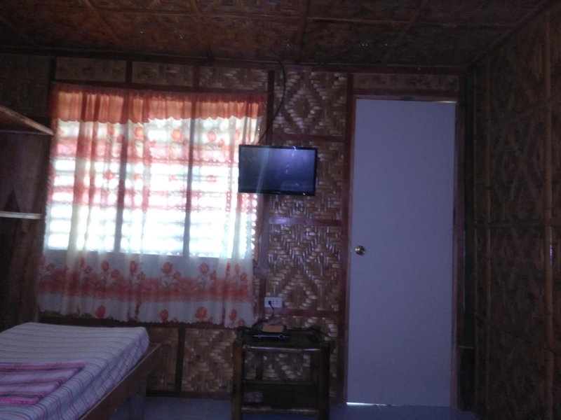 Overview Hostel, Loon, Philippines