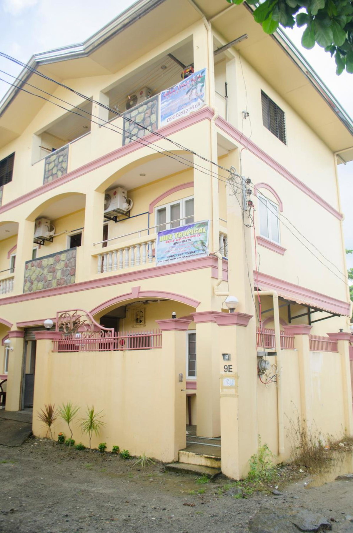 Julz Tropical Apartments, Philippines