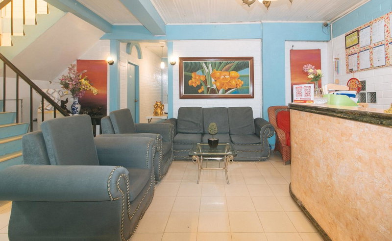 RedDoorz at La Maria Pension And Tourist Inn, Cebu City, Philippines