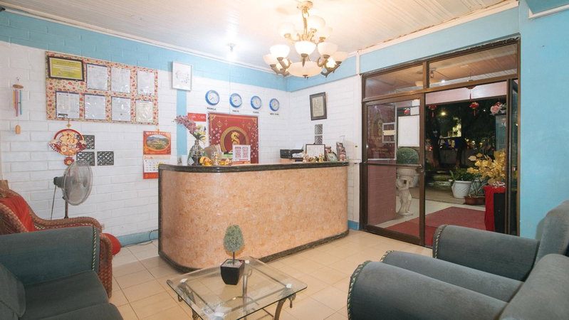 RedDoorz at La Maria Pension And Tourist Inn, Cebu City, Philippines