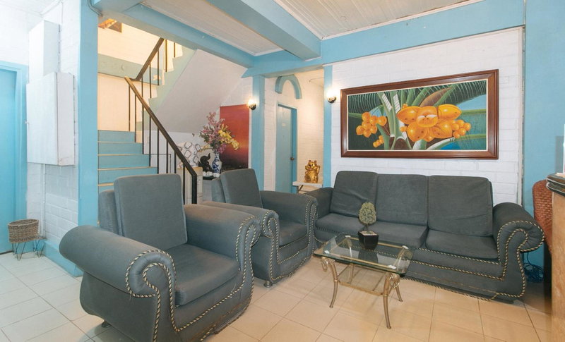 RedDoorz at La Maria Pension And Tourist Inn, Cebu City, Philippines