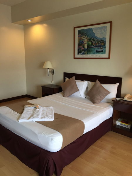 Robbinsdale Residences, Quezon City, Philippines