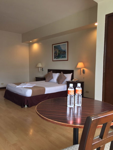 Robbinsdale Residences, Quezon City, Philippines