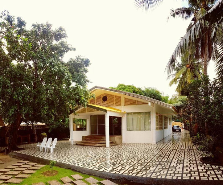 White House, Batangas, Lian, Philippines