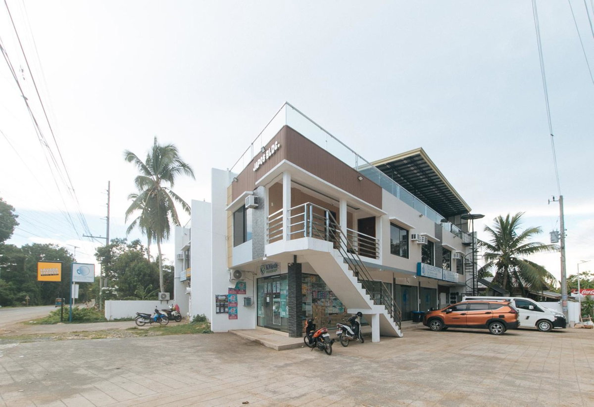 RedDoorz at Happy Stay Apartelle, Philippines
