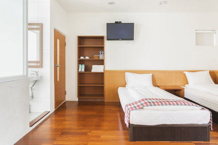 LowPressure restaurant & surf guesthouse, Donghe, Taiwan