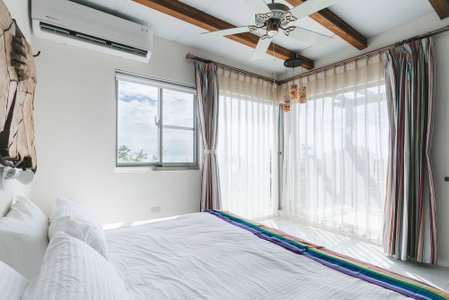 LowPressure restaurant & surf guesthouse, Donghe, Taiwan