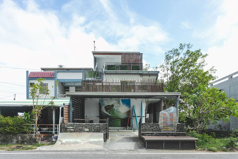 LowPressure restaurant & surf guesthouse, Donghe, Taiwan