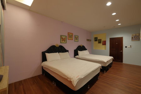Bears Line B&B train station, Hualien City, Taiwan