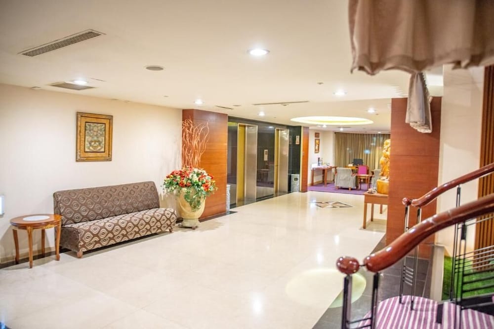 Rich & Free Hotel - Fuzhong, Taiwan