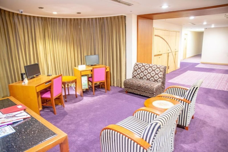 Rich & Free Hotel - Fuzhong, New Taipei City, Taiwan