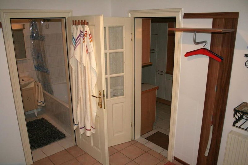 70m² großes Apartment mit Gartenzugang, Vienna, Austria