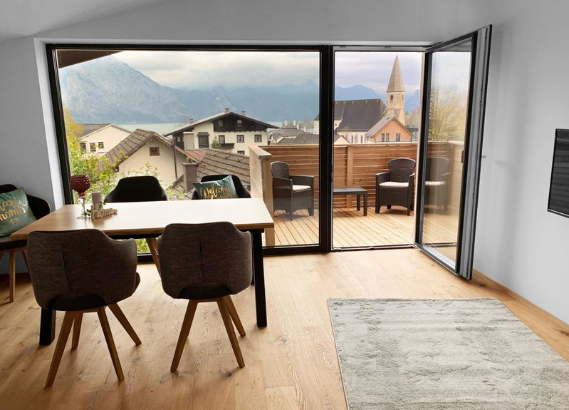 Traum Panorama Apartment mit Berg & Seeblick, Altmünster, Austria